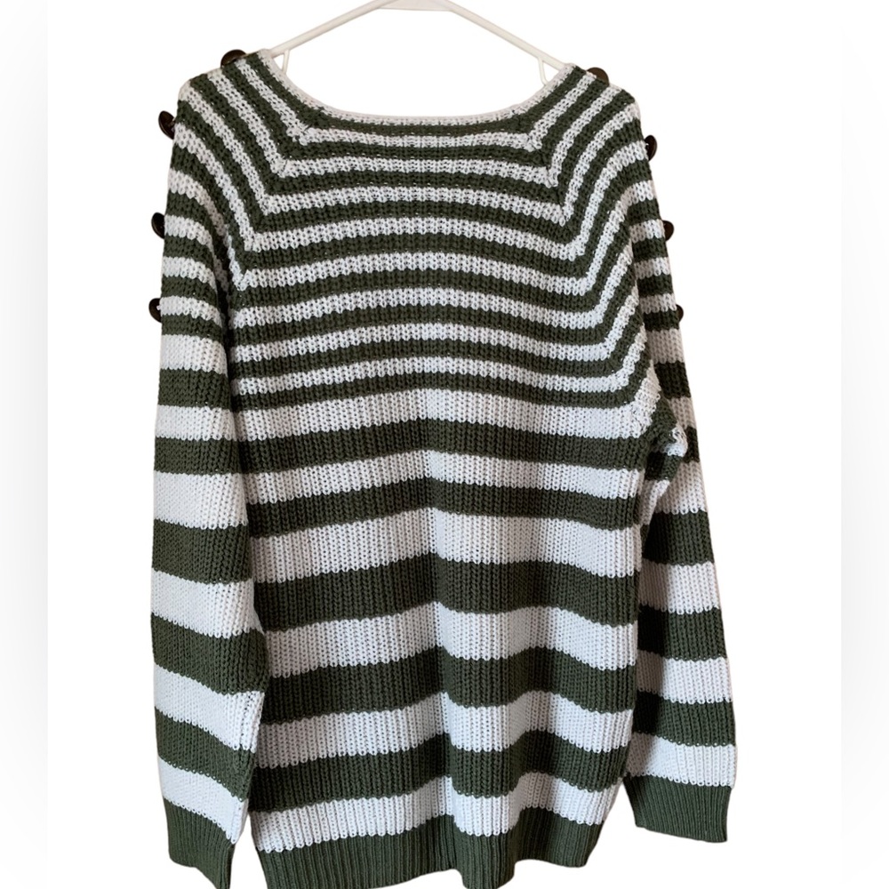 Alison Andrews Oversized Green and White Striped Knit Sweater Boat Neck Size M